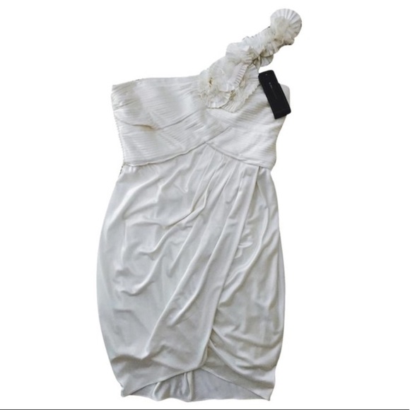 BCBGMAXAZRIA
Cream/White 1 Shoulder Cocktail Dress - Picture 7 of 9